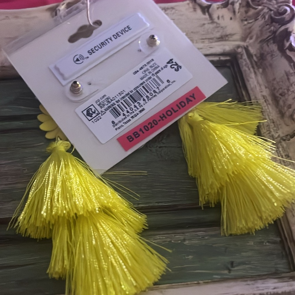 Bijoux Bar Yellow Sunflower Tassel Earrings - Picture 2 of 2